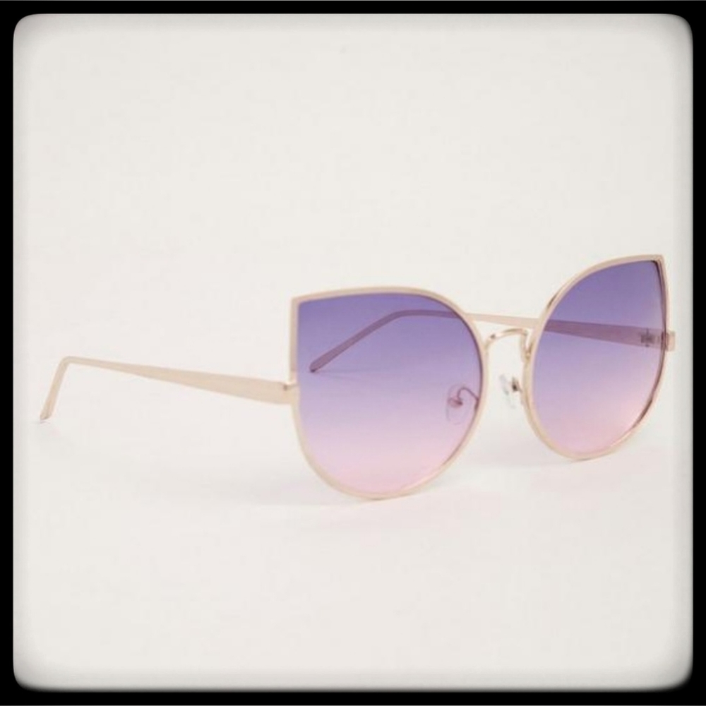 TORRID☆Ombrè Extreme Cat Eye Sunglasses